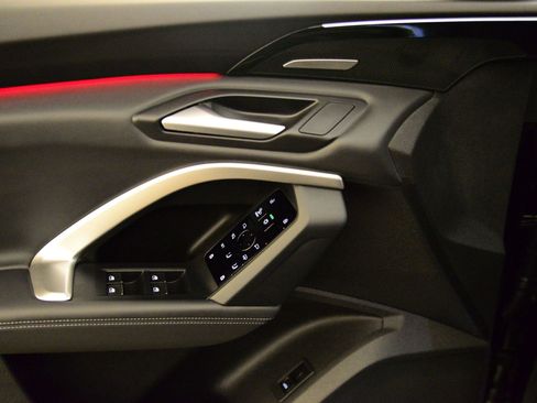 New 2025 Audi Q5 Premium Plus image 10