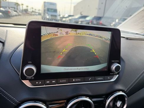 Used 2022 Nissan Sentra SV image 25