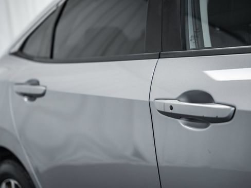 Used 2018 Honda Civic EX image 12