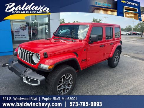 Used 2026 Jeep Wrangler Unlimited Sahara AWD/4WD image 1