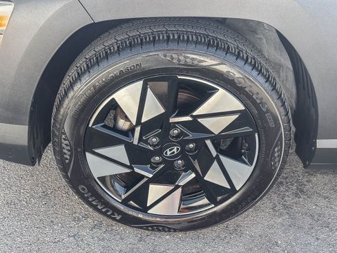 Used 2025 Hyundai Kona SEL FWD image 11