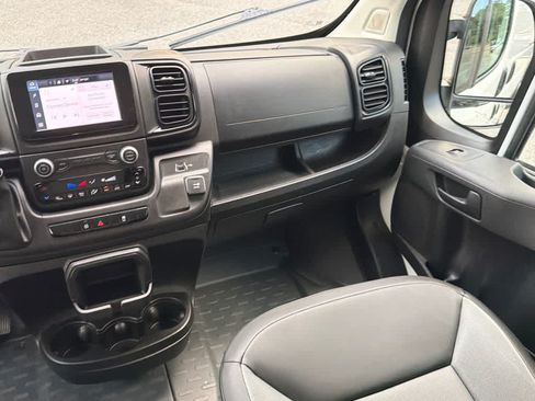 Used 2025 RAM ProMaster 2500 w/ Convenience Group FWD image 20