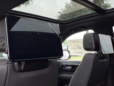 New 2026 Chevrolet Tahoe Premier RWD image 19