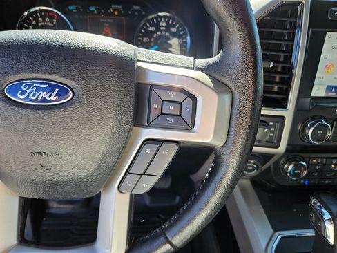 Used 2020 Ford F150 Lariat AWD/4WD image 18