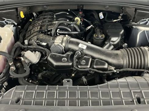 Used 2024 Jeep Grand Cherokee L Limited w/ Black Appearance Package image 41