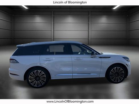 New 2025 Lincoln Aviator Black Label image 7