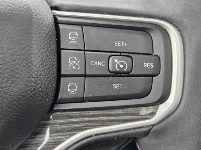 Used 2022 Jeep Wagoneer Series III w/ Premium Group I AWD/4WD image 22