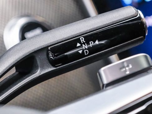Used 2023 Mercedes-Benz C 300 Sedan image 25