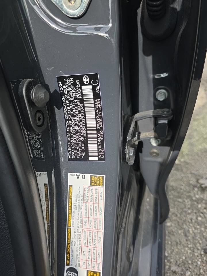 Used 2025 Toyota Corolla LE FWD image 5