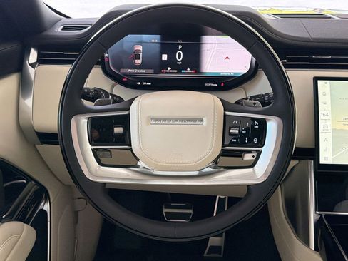 New 2026 Land Rover Range Rover Long Wheelbase SE image 23