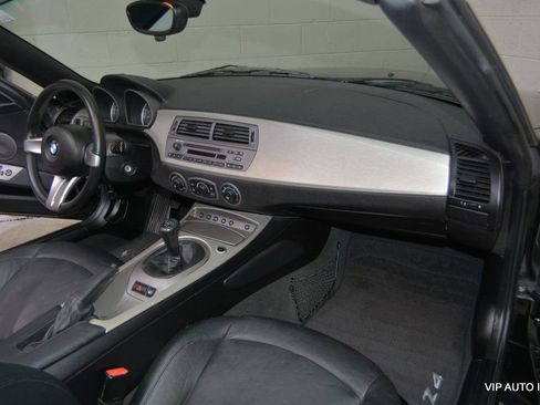 Used 2003 BMW Z4 2.5i image 16