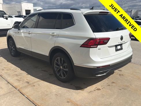 Certified 2023 Volkswagen Tiguan SE FWD image 4