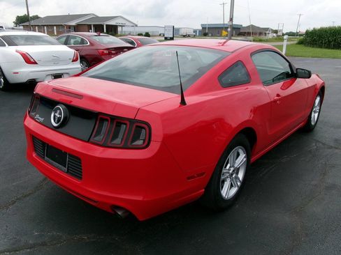 Used 2014 Ford Mustang Coupe RWD image 4