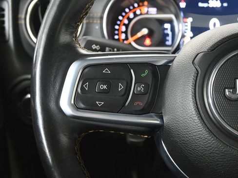 Used 2021 Jeep Wrangler Unlimited Sahara AWD/4WD image 34