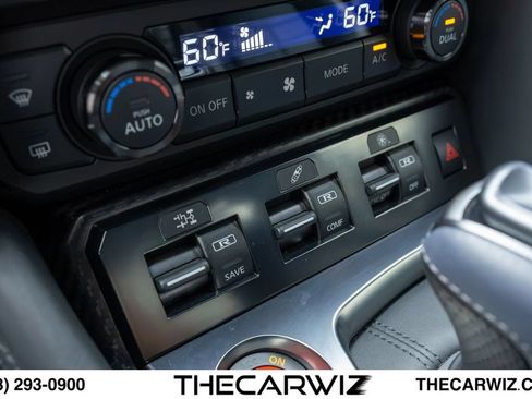 Used 2020 Nissan GT-R Premium AWD/4WD image 80
