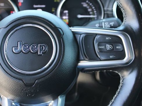 Used 2023 Jeep Wrangler Unlimited Sahara w/ Cold Weather Group AWD/4WD image 18