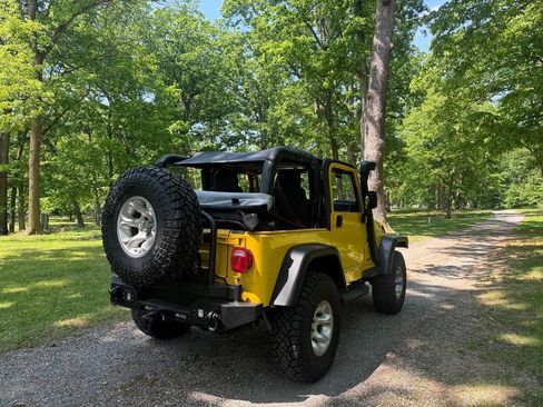 Used 2003 Jeep Wrangler X AWD/4WD image 10