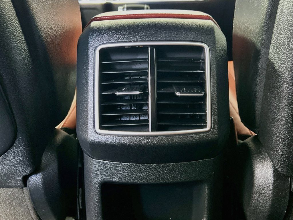 Certified 2024 Kia Sportage SX FWD image 28