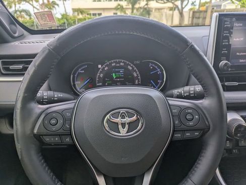 Used 2019 Toyota RAV4 XSE w/ XSE Weather Package AWD/4WD image 29