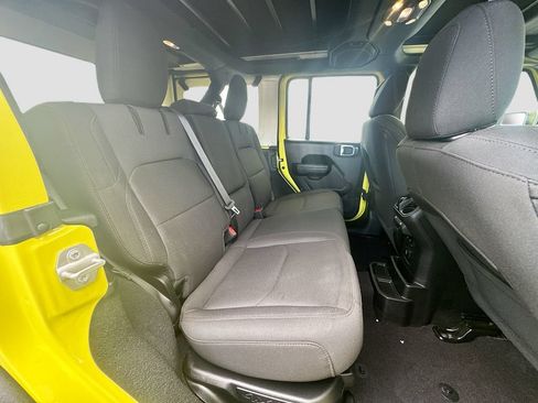 Used 2023 Jeep Wrangler Unlimited w/ Sun & Screen Package AWD/4WD image 30