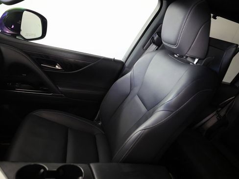 Used 2024 Lexus LX 600 4WD w/ Luxury Package image 44