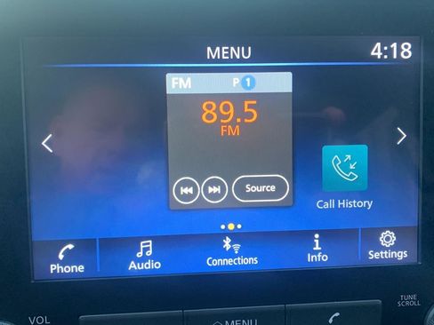 Used 2023 Nissan Frontier SV w/ Midnight Edition Package image 7