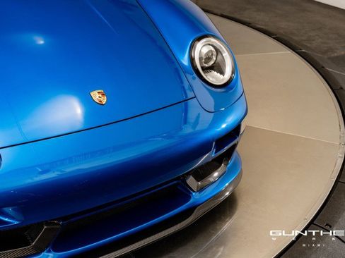 Used 1995 Porsche 911 Carrera image 3