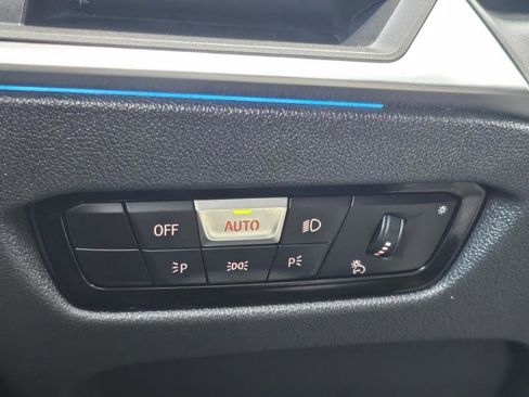 Used 2023 BMW i4 eDrive40 w/ M Sport Package image 33