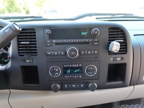 Used 2010 Chevrolet Silverado 1500 LT w/ Power Pack Plus RWD image 35