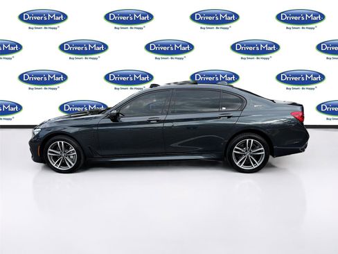 Used 2019 BMW 740e xDrive w/ M Sport Package image 4