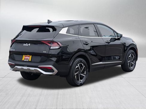 Used 2023 Kia Sportage LX AWD/4WD image 7