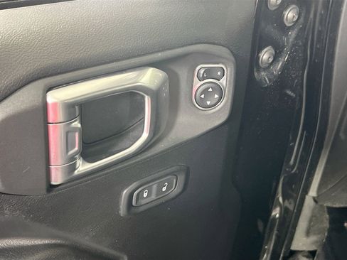 Used 2022 Jeep Gladiator Sport AWD/4WD image 18