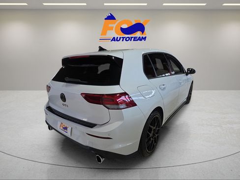 Used 2025 Volkswagen GTI SE FWD image 4