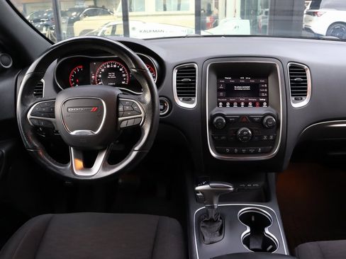 Used 2020 Dodge Durango SXT image 22