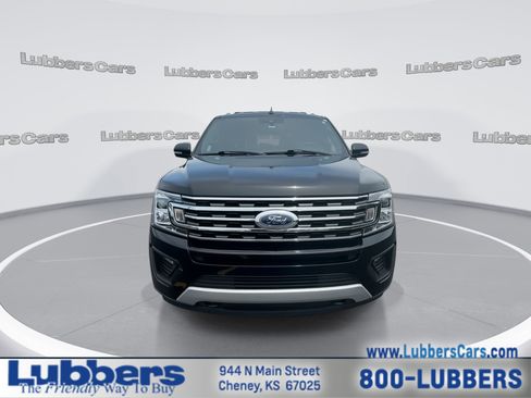 Used 2018 Ford Expedition XLT w/ Equipment Group 202A AWD/4WD image 3