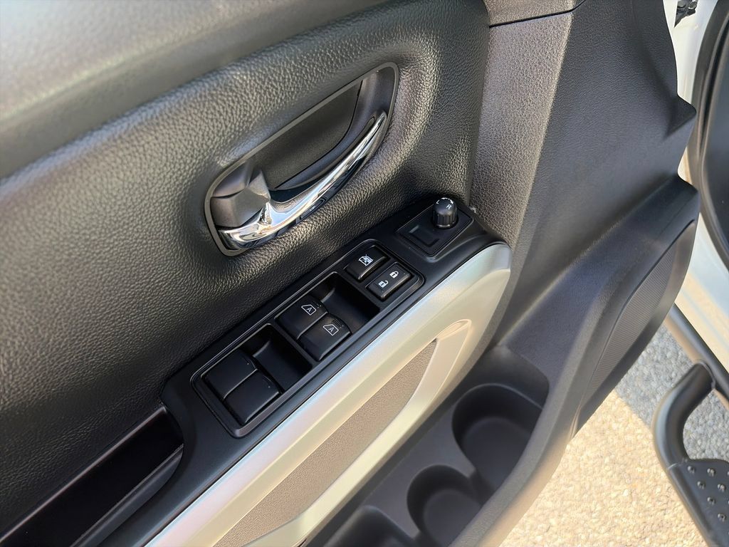 Certified 2024 Nissan Titan SV w/ SV Convenience Package AWD/4WD image 13