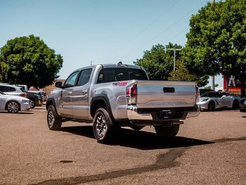 Used 2023 Toyota Tacoma TRD Off-Road AWD/4WD image 5