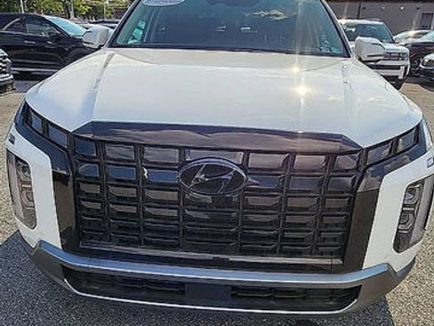 Certified 2025 Hyundai Palisade SEL FWD image 2