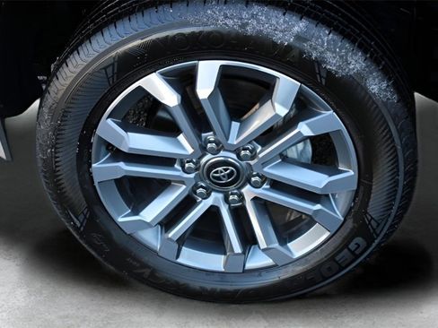 Certified 2025 Toyota 4Runner Limited image 28