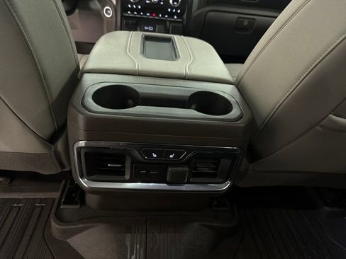 Used 2021 GMC Sierra 1500 SLT w/ SLT Premium Plus Package AWD/4WD image 15
