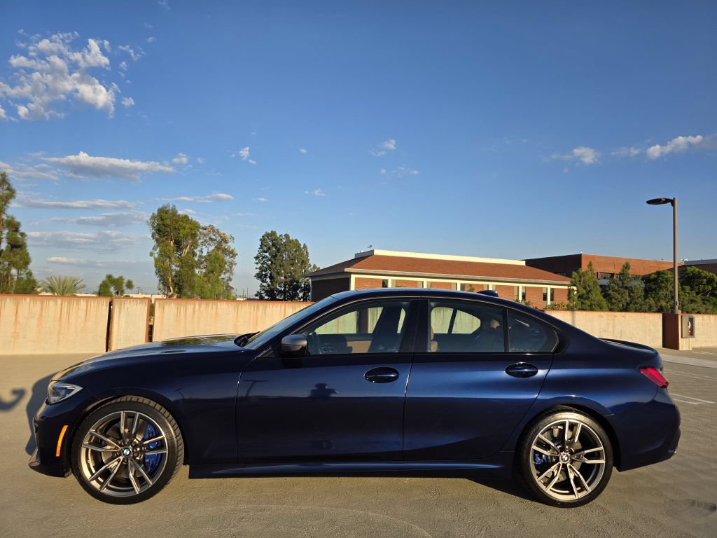 Used 2022 BMW M340i RWD image 7