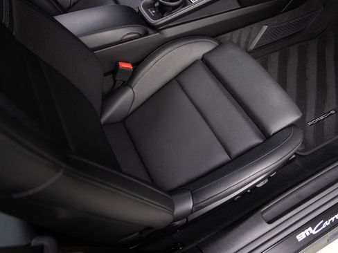 Certified 2025 Porsche 911 Carrera 4 GTS AWD/4WD image 32