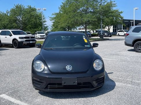 Used 2018 Volkswagen Beetle 2.0T Coast FWD image 2