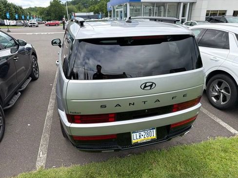 Used 2025 Hyundai Santa Fe Calligraphy AWD/4WD image 9