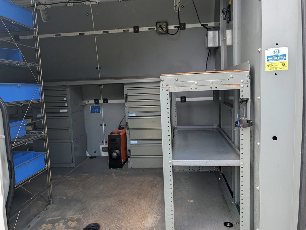 Used 2015 Mercedes-Benz Sprinter 2500 image 24