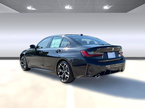 Used 2026 BMW 330i Sedan w/ M Sport Package RWD image 2