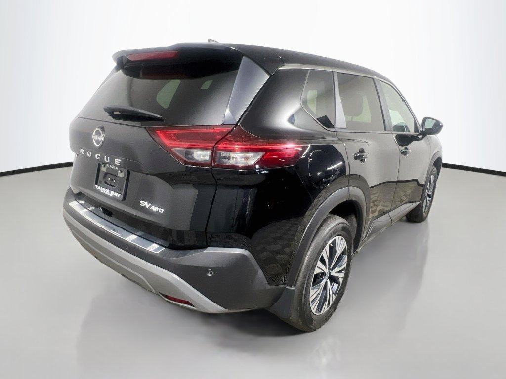 Used 2023 Nissan Rogue SV AWD/4WD image 3
