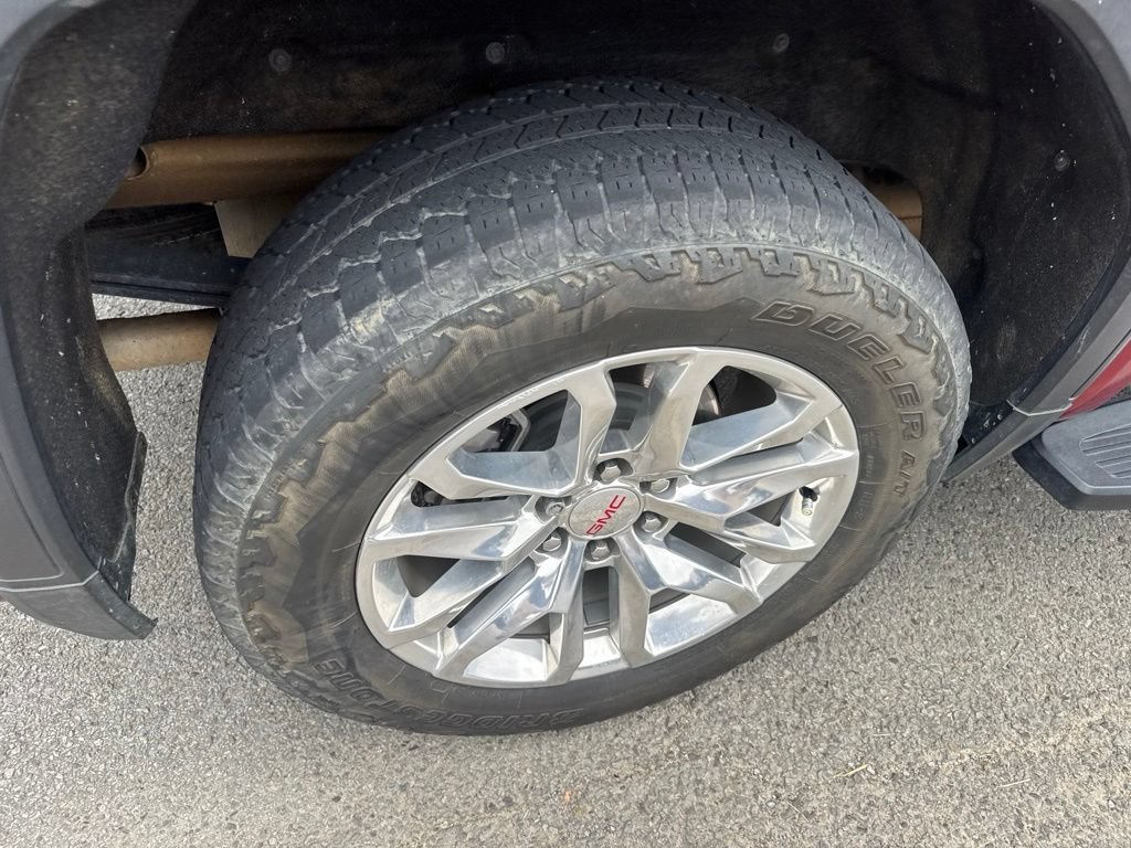 Used 2019 GMC Sierra 1500 SLT w/ SLT Premium Plus Package AWD/4WD image 9