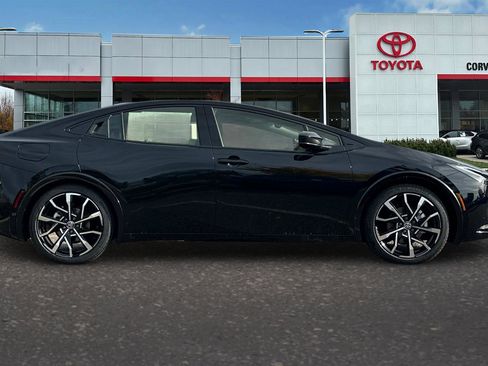 New 2026 Toyota Prius Plug-In Hybrid image 4