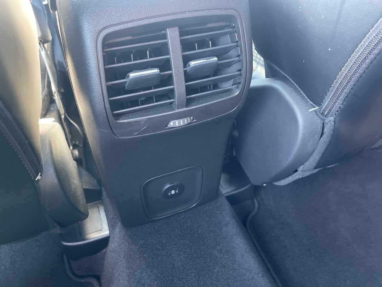 Used 2024 Ford Escape ST-Line w/ Tech Pack #1 AWD/4WD image 22